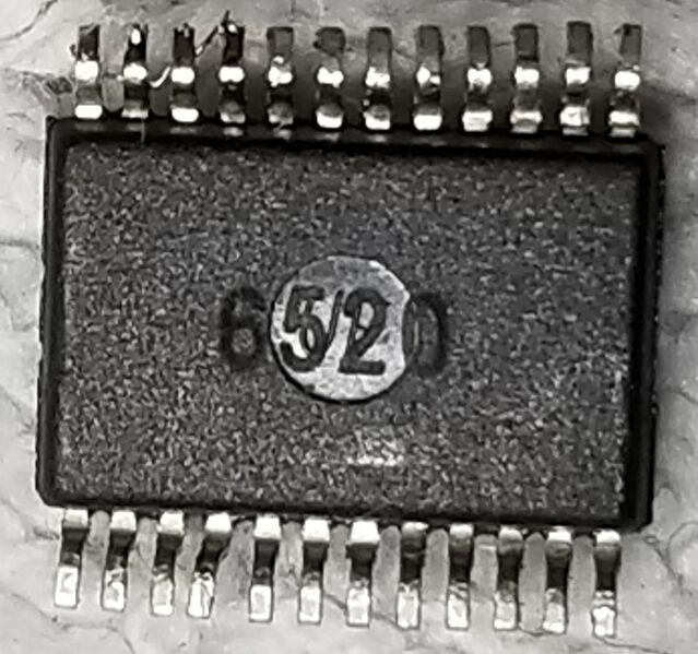 File:Usb fdd@1306 chip.jpg